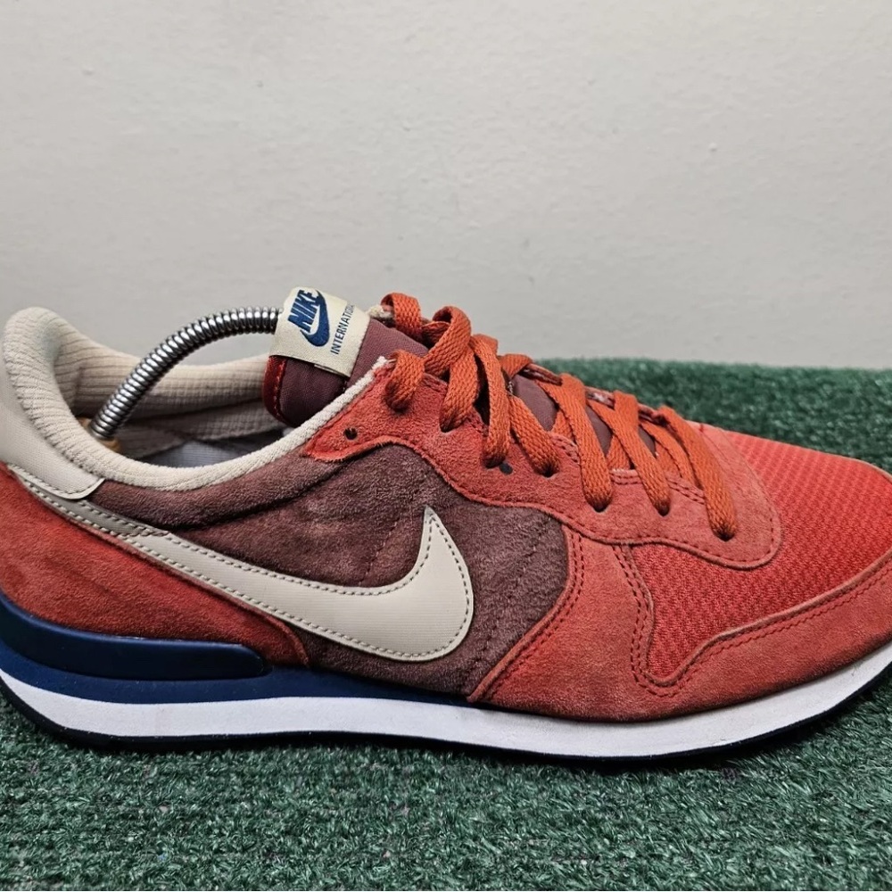 Nike Internationalist Low Terra Brown Sand Rust Mens Size 8.5 Shoes 631755-203